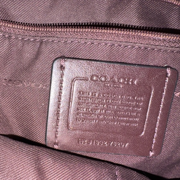 Coach Black Leather Shoulder Bag with Gold Hardware - Picture 8 of 8